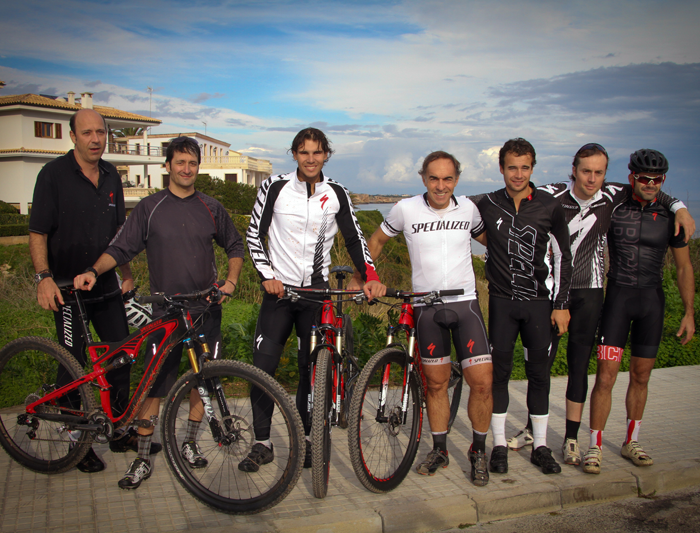 RAFA NADAL EN MOUNTAIN BIKE