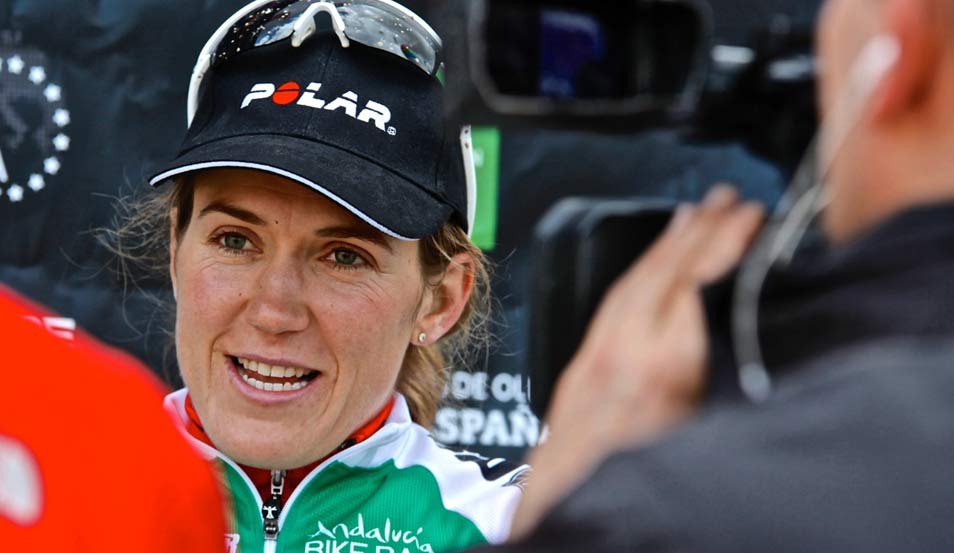 Claudia Galicia con Polar y Trek para 2015