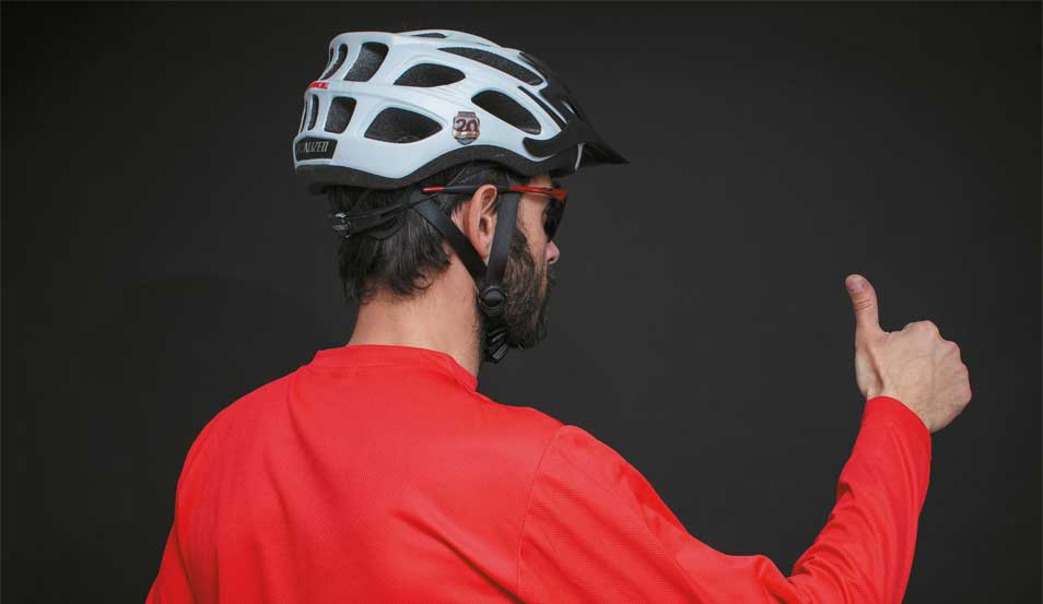 Mecánica: Ajusta y colócate bien el casco