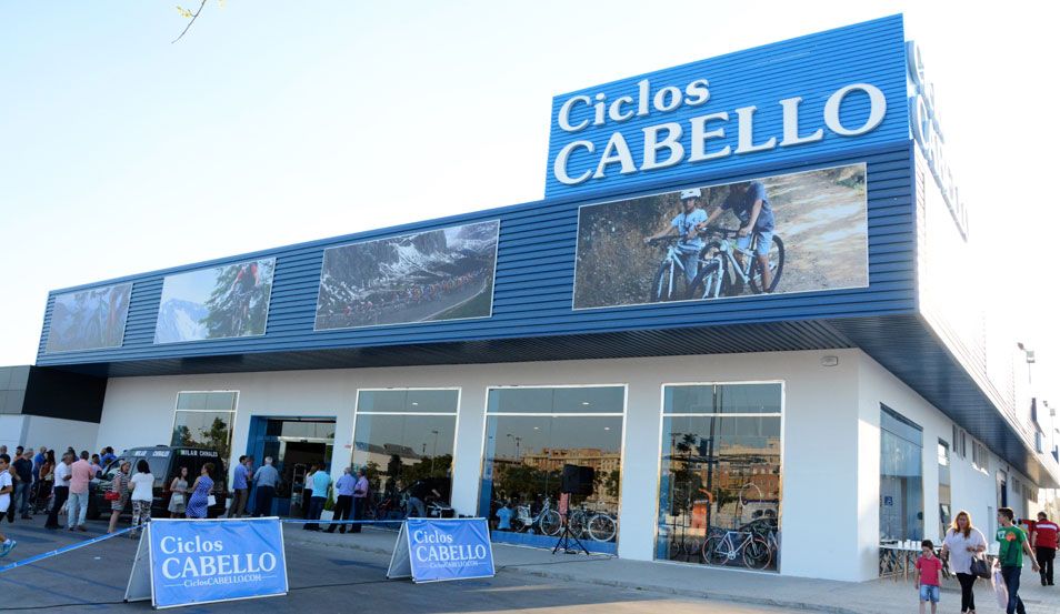 Nueva tienda de Ciclos Cabello