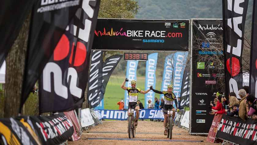 ABR 2016: Hynek y Lakata ganan la cuarta etapa y recuperan el liderato en la general