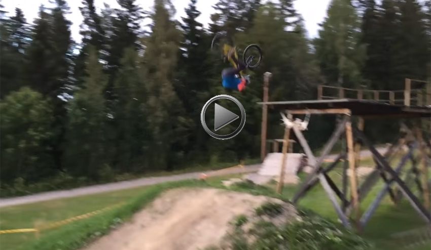 Impresionante backflip-manual-frontflip