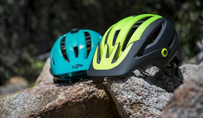 Super DH, Sixer y 4Forty: nuevos cascos de Bell