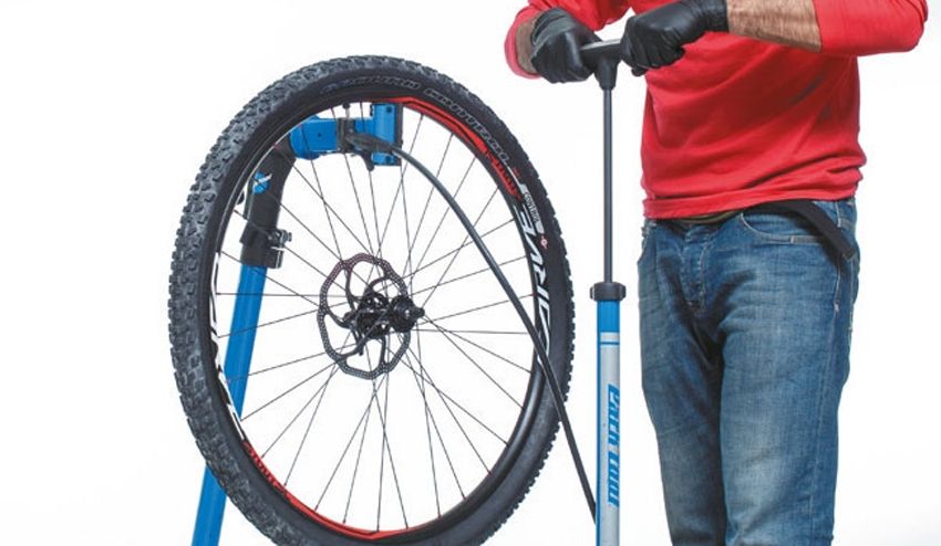 ¿No consigues sellar tu tubeless? Prueba estas tres soluciones