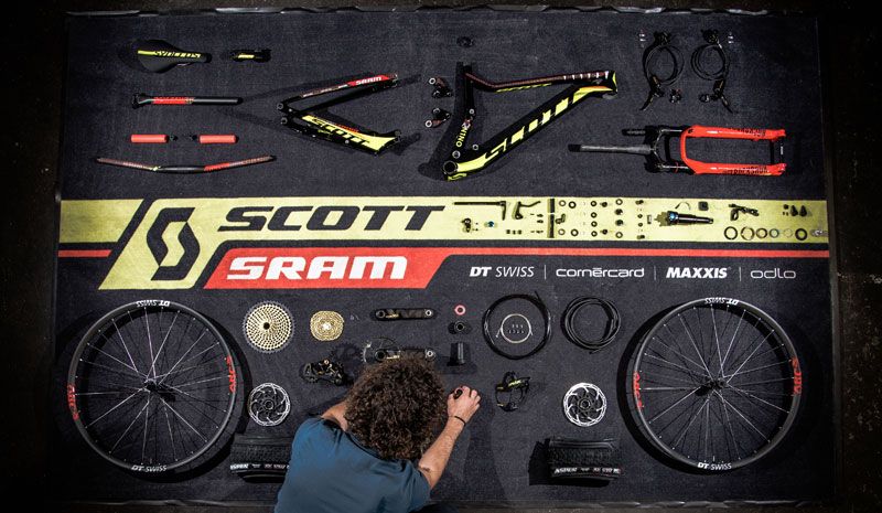 Clic para ver el vídeo: Cómo construir una bici con "Yanick the Mechanic"