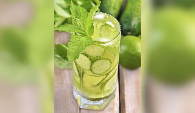 Té de pepino con menta y lima.