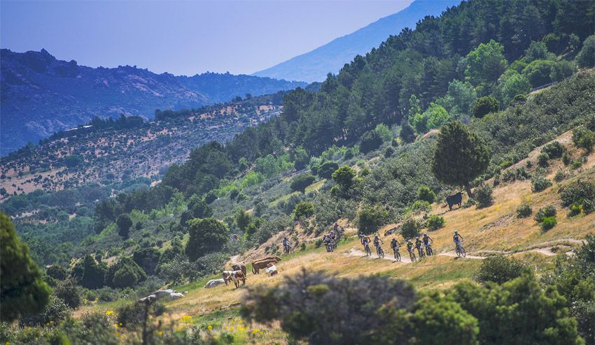 Madrid-Segovia, si te despistas te quedas fuera
