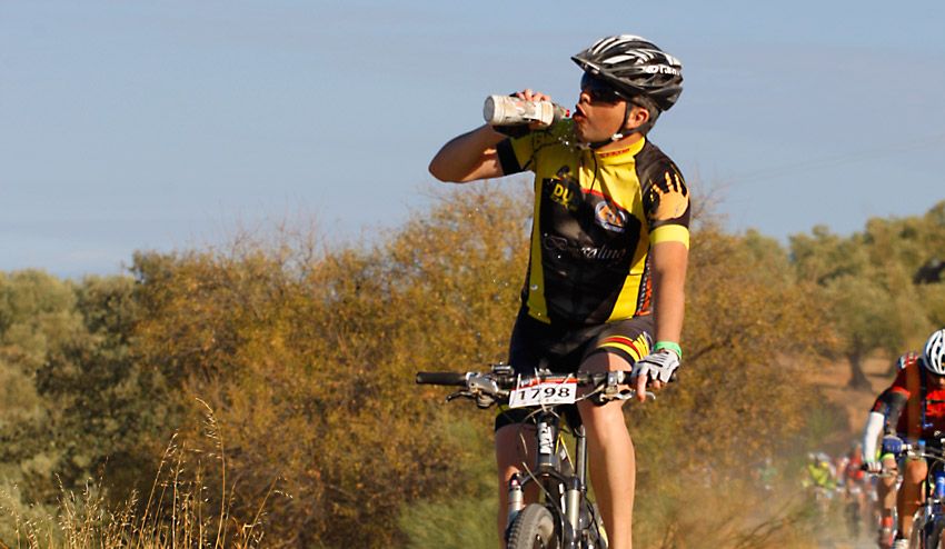 Hidrátate en rutas largas con estos consejos