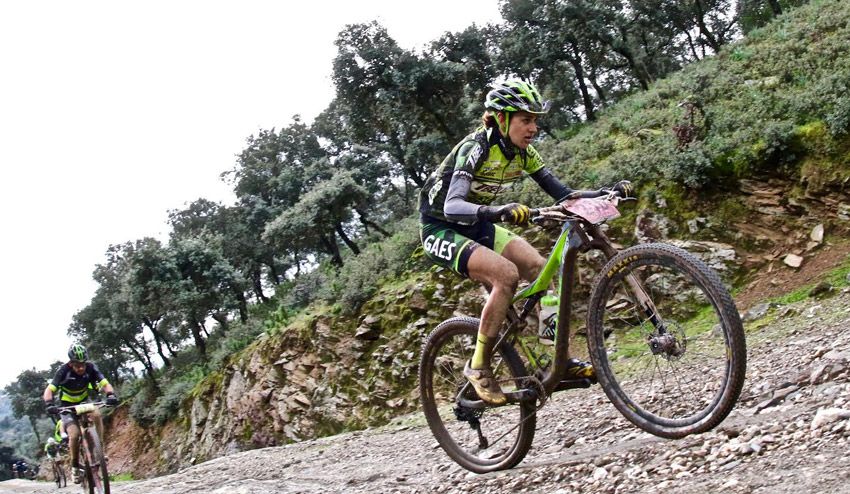 ABR Etapa 3: Llegó el barro y Natalia Fischer se pone lider