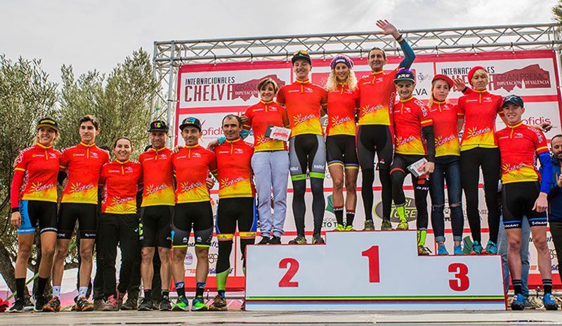 Jolanda Neff arrasa en la primera prueba del Open de España XCO.