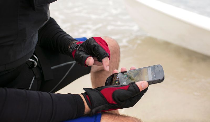 ¿Smartphone “súper resistente”? el nuevo aliado para las aventuras