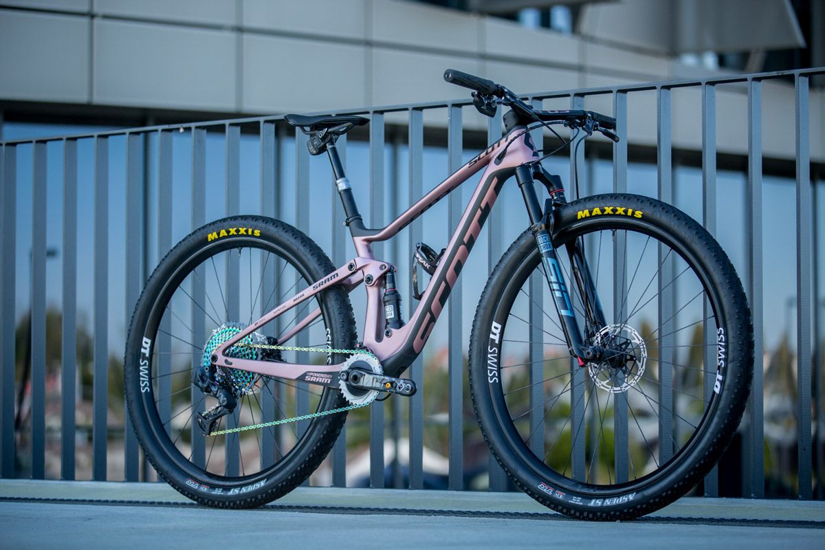 SCOTT Spark RC 2020 Kate Courtney Special Edition by Jochen Haar 1600 JHA 3236