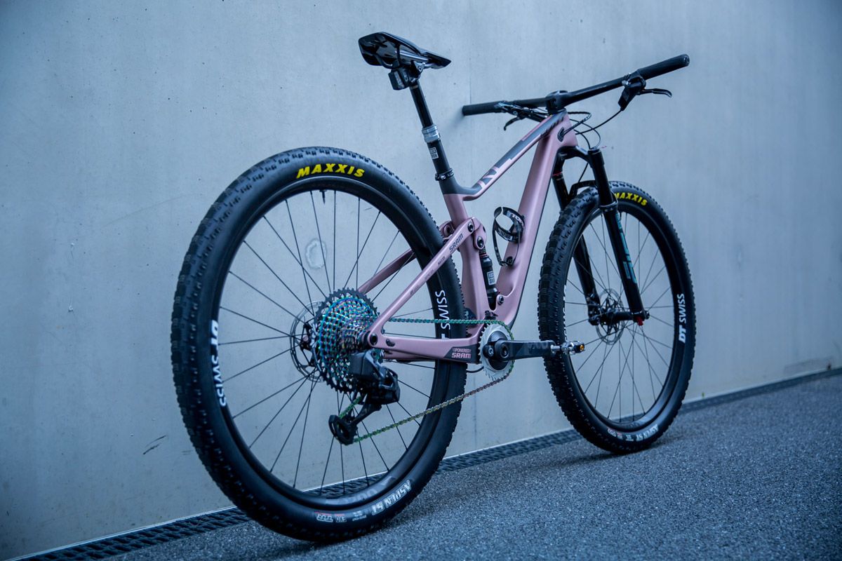 SCOTT Spark RC 2020 Kate Courtney Special Edition by Jochen Haar 1600 JHA 3367
