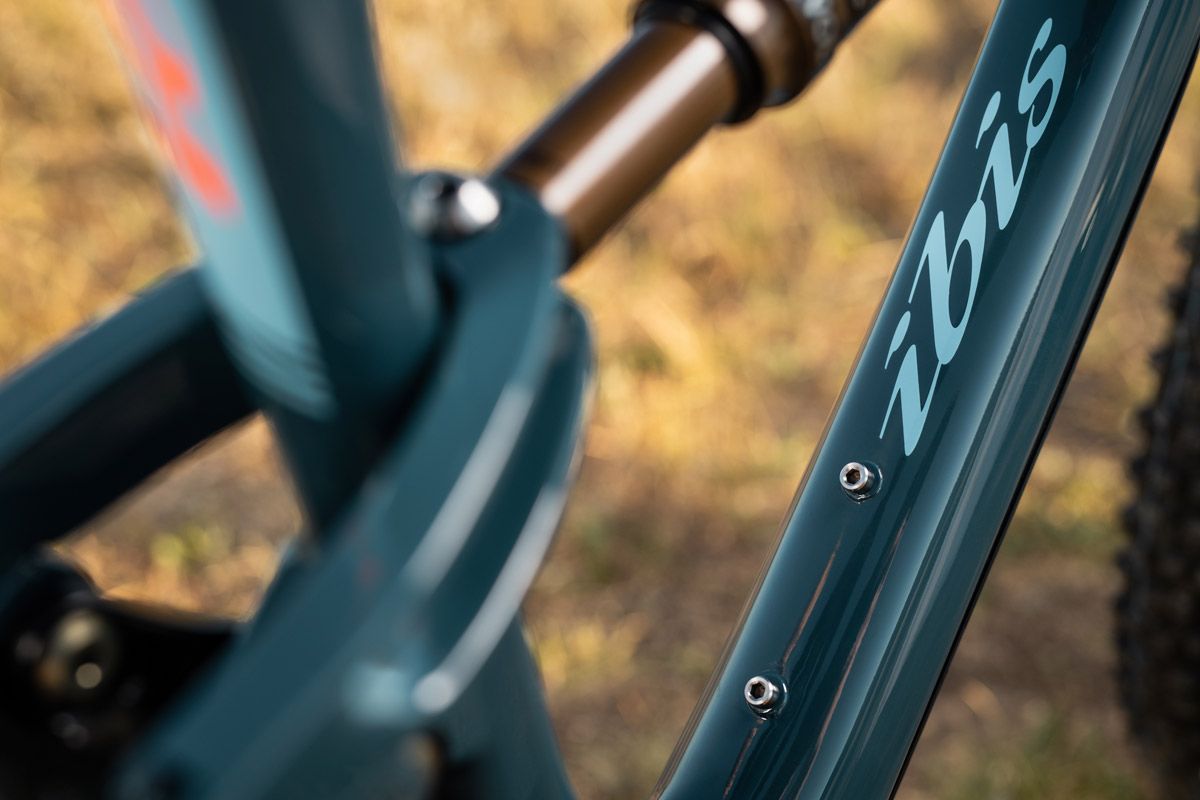 La nueba ibis Mojo 4 admite portabidón