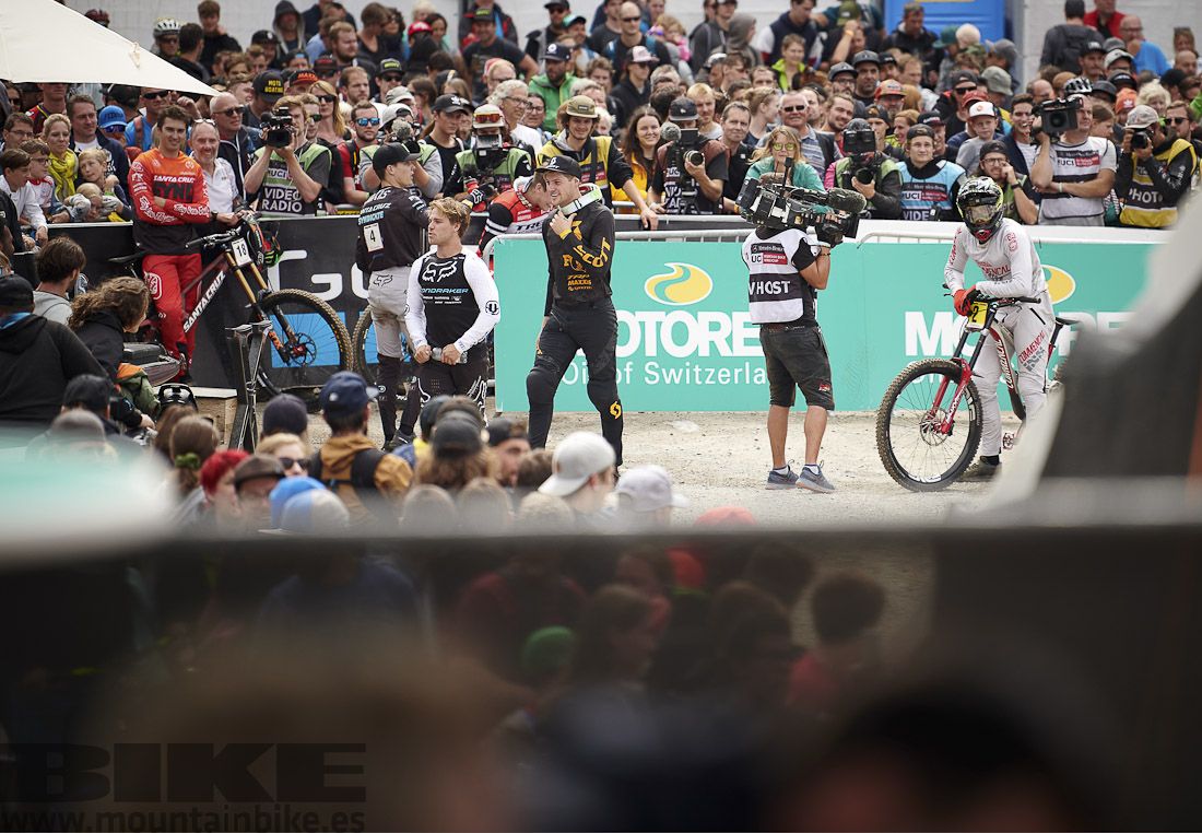 Los corredores y equipos no podrán repetir escenas como esta de Lenzerheide 2019.