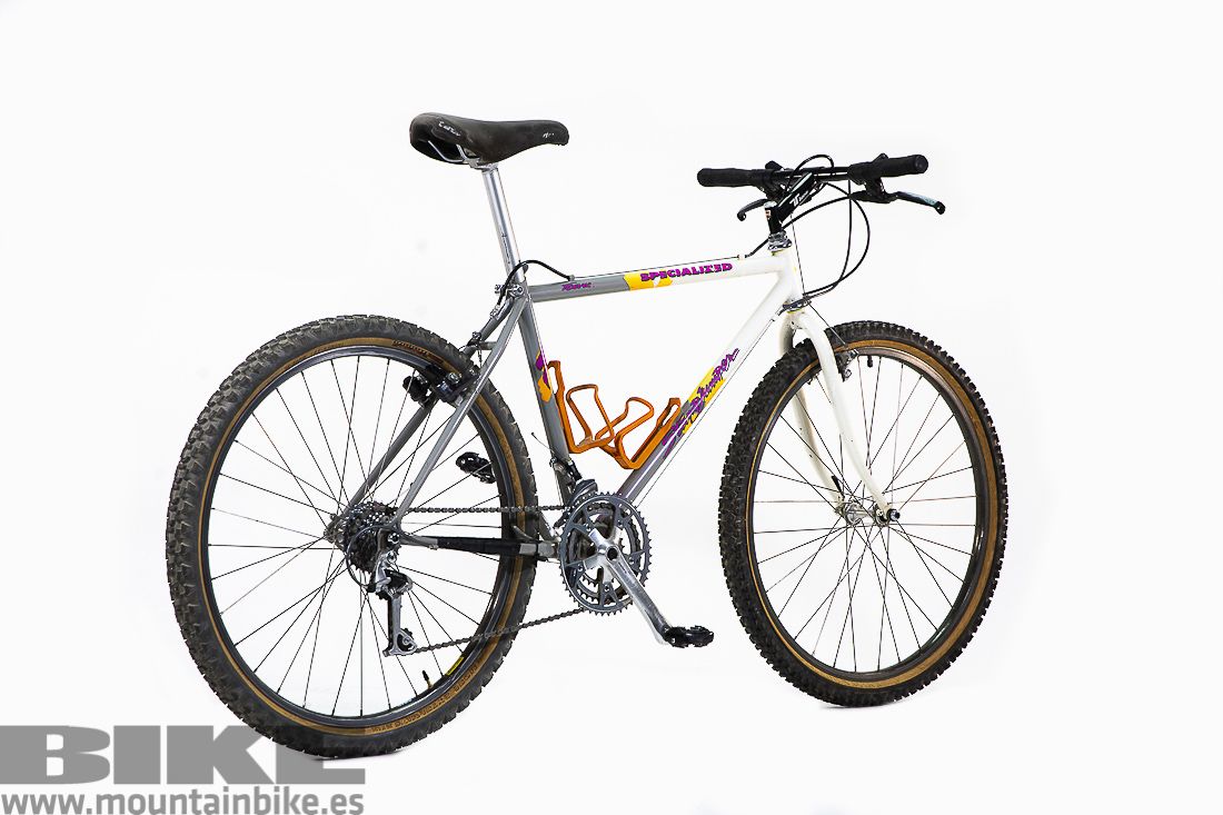 La Specialized Stumpy de 1989 ha pesado poco más de 12 Kg en la báscula de BIKE. La Specialized Stumpy de 1989 ha pesado poco más de 12 Kg en la báscula de BIKE.