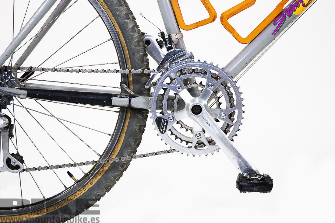 Shimano produjo durante varios años platos ovalados, bajo la denominación de Biopace. Shimano produjo durante varios años platos ovalados, bajo la denominación de Biopace.