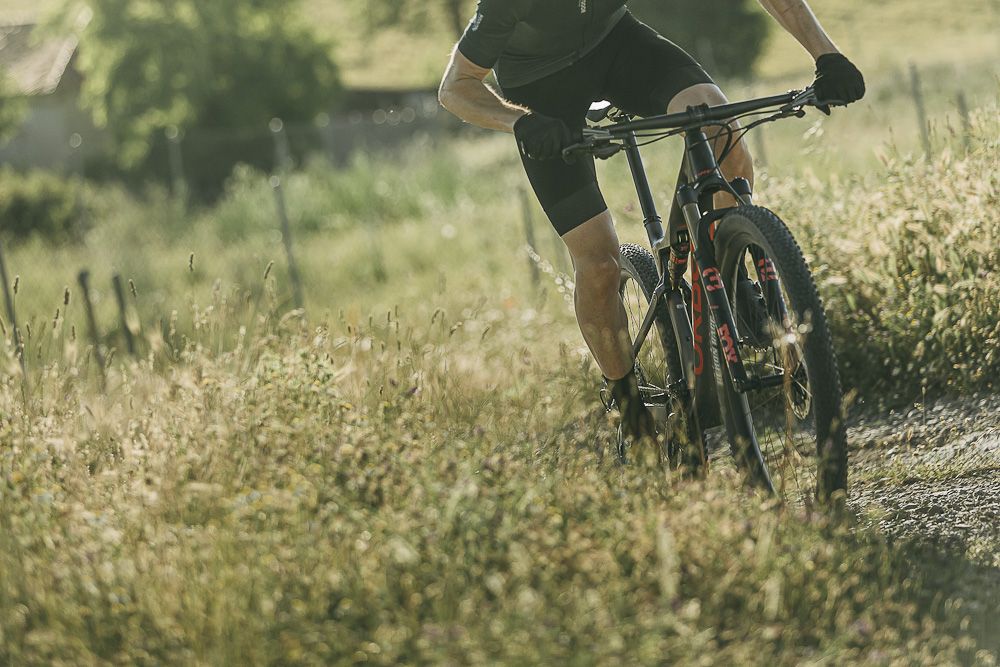 En acción con la nueva Orbea Oiz 2021.