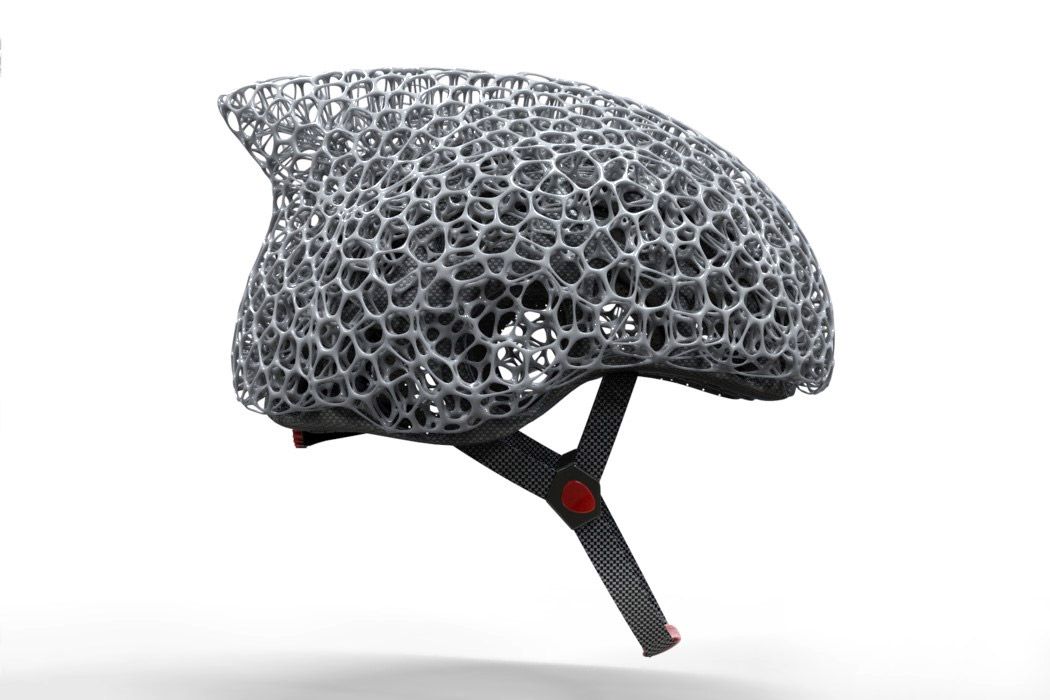 Casco Voronoi fabricado con impresión 3D Casco Voronoi fabricado con impresión 3D