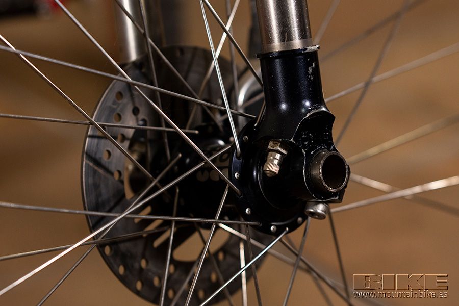 Cannondale Super V DH 4000 (2004)