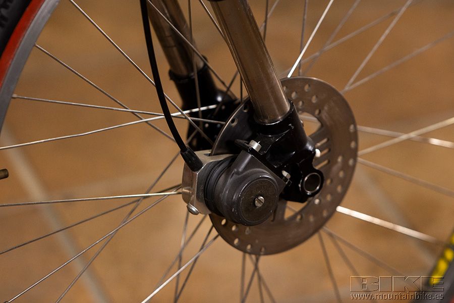 Cannondale Super V DH 4000 (2006)