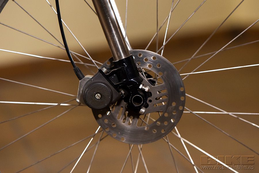 Cannondale Super V DH 4000 (2007)