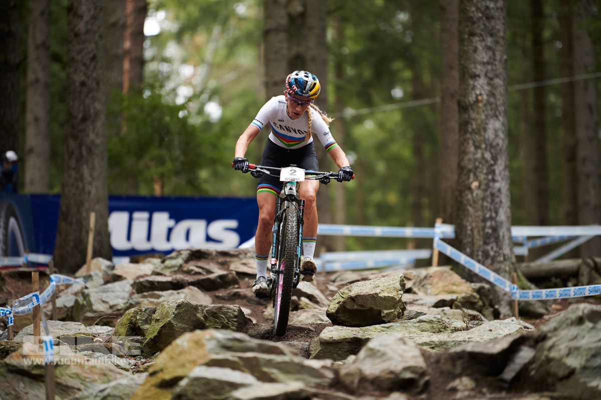 Nove Mesto 2021. Primer XCO jueves 1 de octubre. Fotos Frabanvisuals (11)