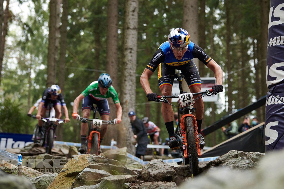 Nove Mesto 2021. Primer XCO jueves 1 de octubre. Fotos Frabanvisuals (62)