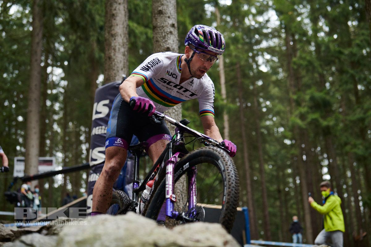 Nove Mesto 2021. Primer XCO jueves 1 de octubre. Fotos Frabanvisuals (64)