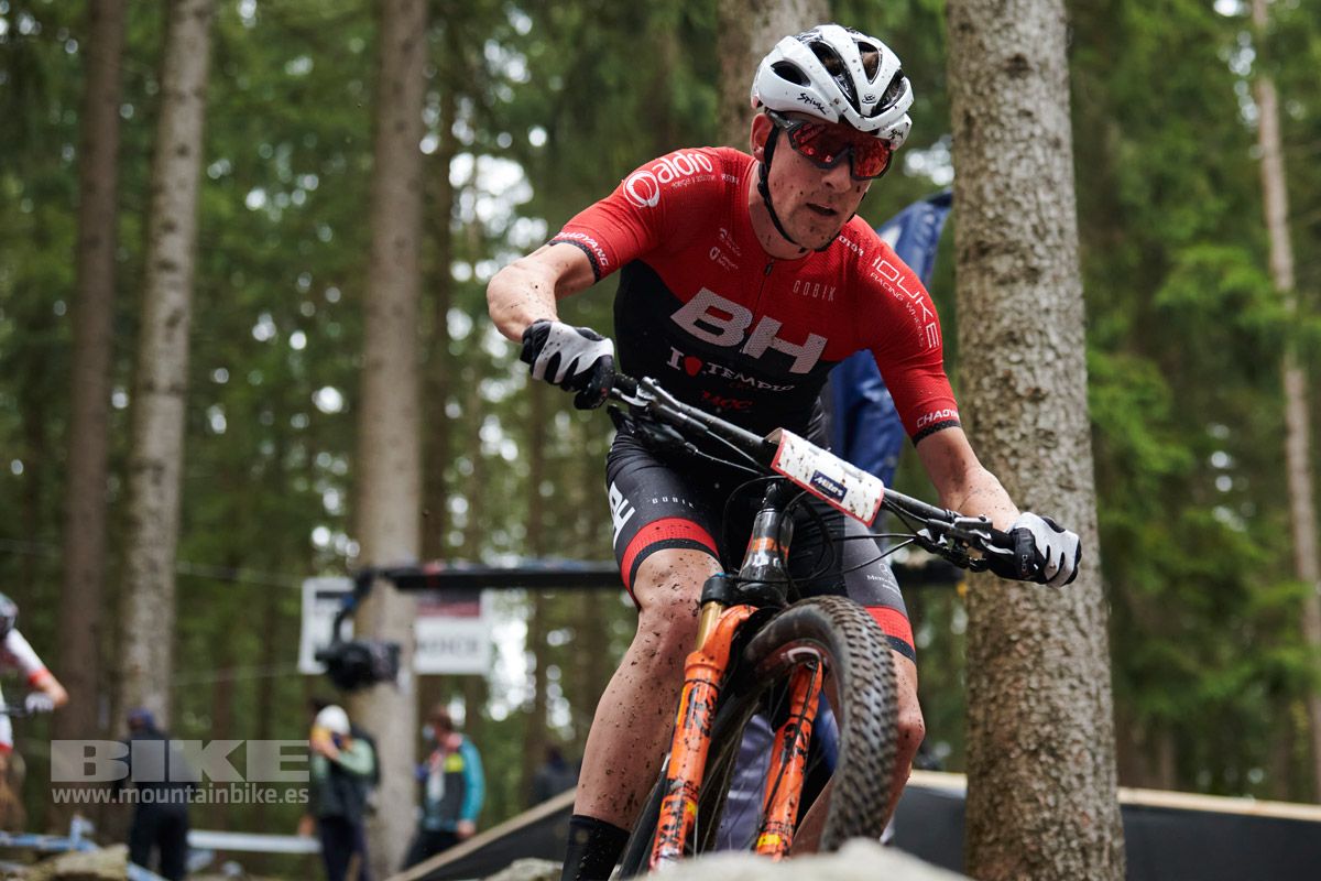 Nove Mesto 2021. Primer XCO jueves 1 de octubre. Fotos Frabanvisuals (66)