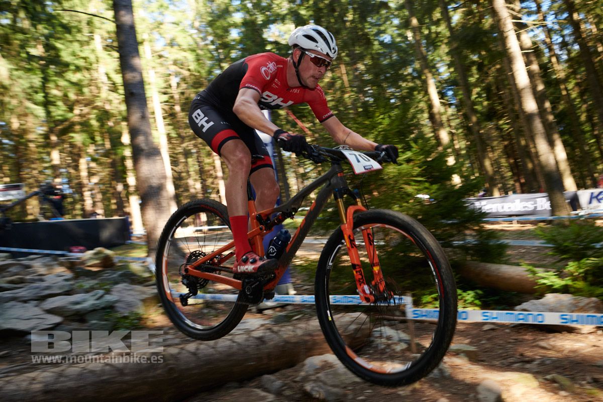 Nove Mesto 2020 XCO domingo. Hombres. Fotos Frabanvisuals  (2)