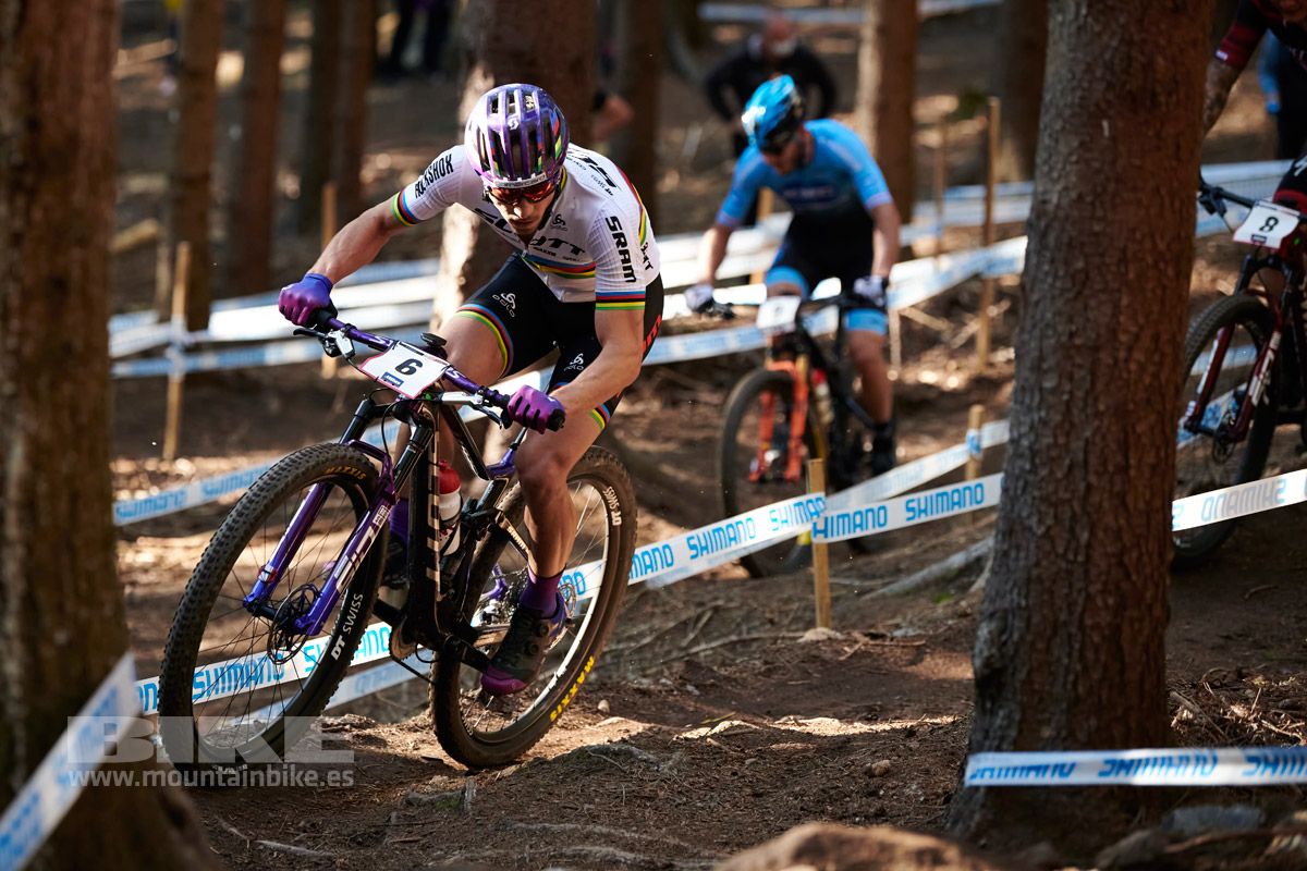 Nove Mesto 2020 XCO domingo. Hombres. Fotos Frabanvisuals  (28)
