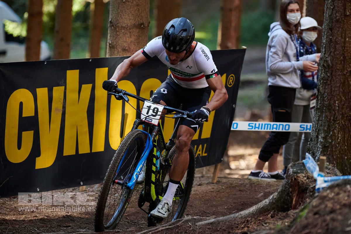 Nove Mesto 2020 XCO domingo. Hombres. Fotos Frabanvisuals  (32)