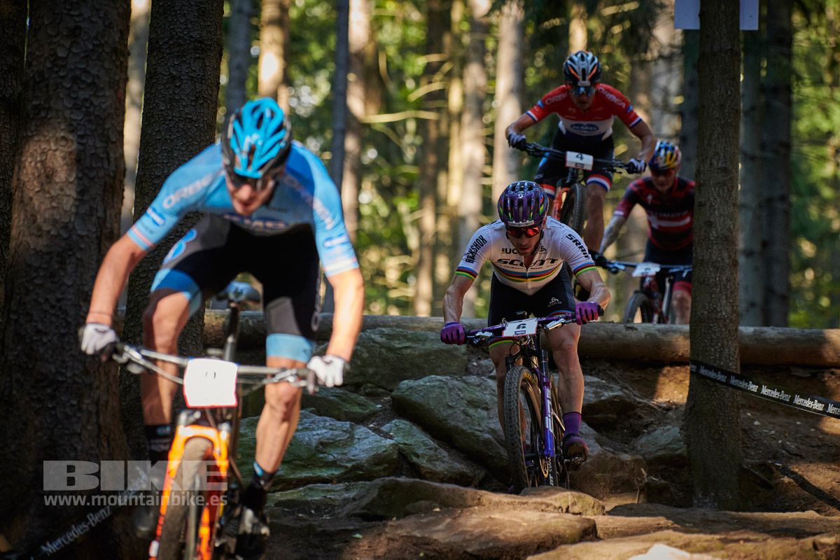Nove Mesto 2020 XCO domingo. Hombres. Fotos Frabanvisuals  (33)