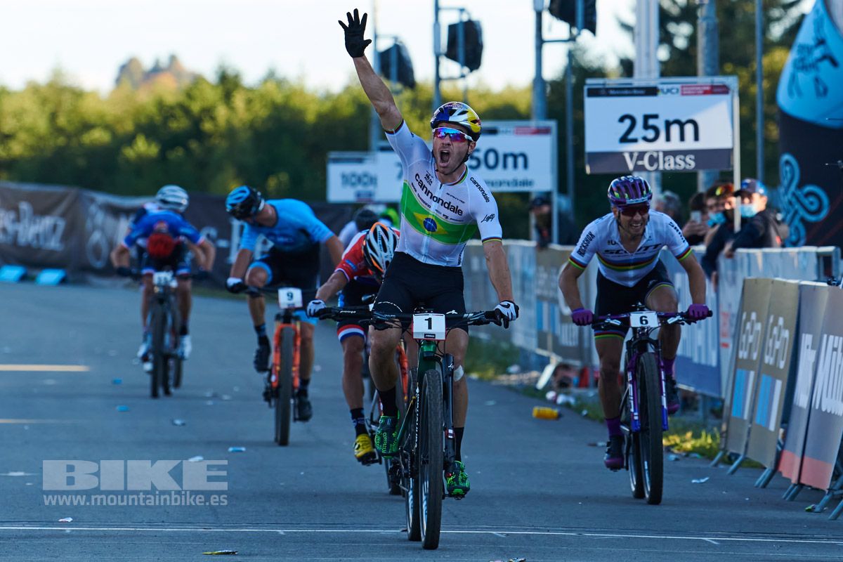 Nove Mesto 2020 XCO domingo. Hombres. Fotos Frabanvisuals  (45)
