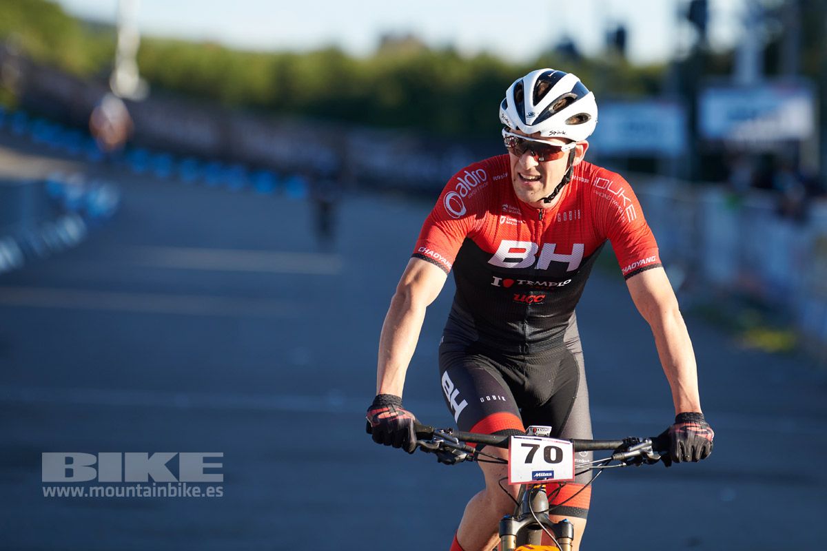 Nove Mesto 2020 XCO domingo. Hombres. Fotos Frabanvisuals  (47)
