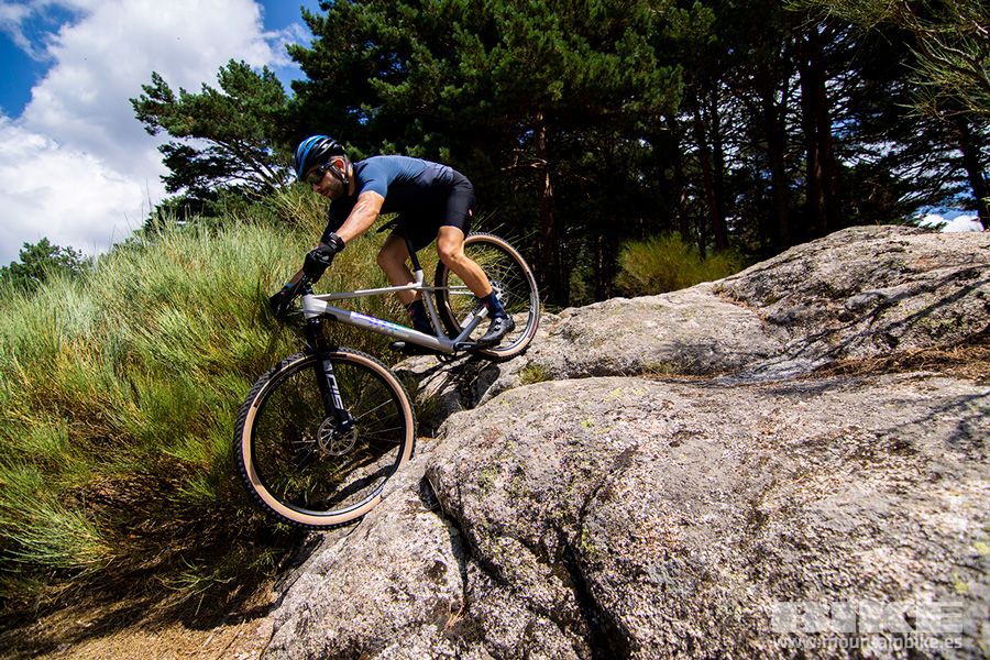 Acción BMC Twostroke (11)