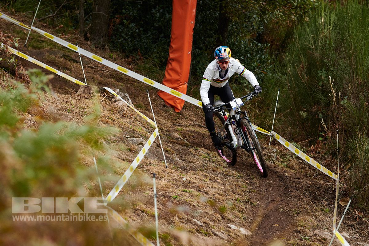 Campeonato de Europa Monte tamaro 2020. Entrenamientos y XC Eliminator. Fotos @frabanvisuals (4)