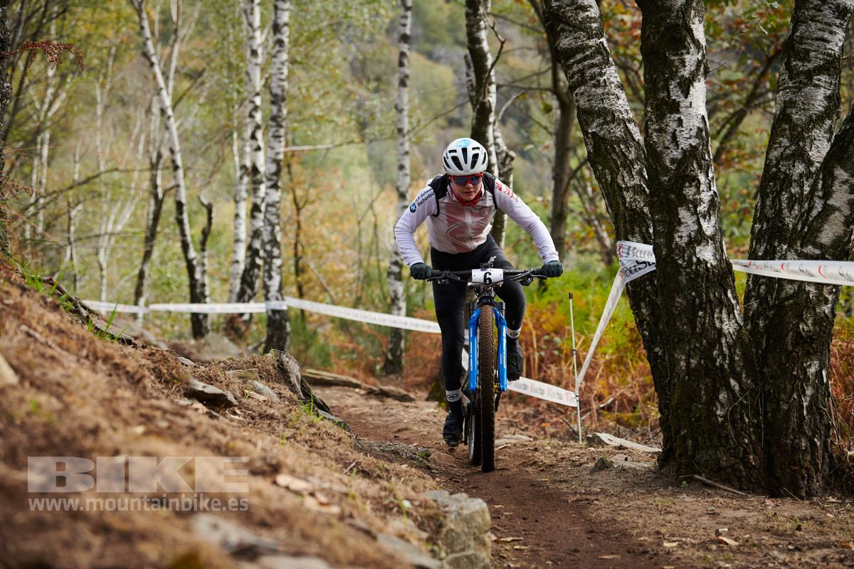 Campeonato de Europa Monte tamaro 2020. Entrenamientos y XC Eliminator. Fotos @frabanvisuals (9)