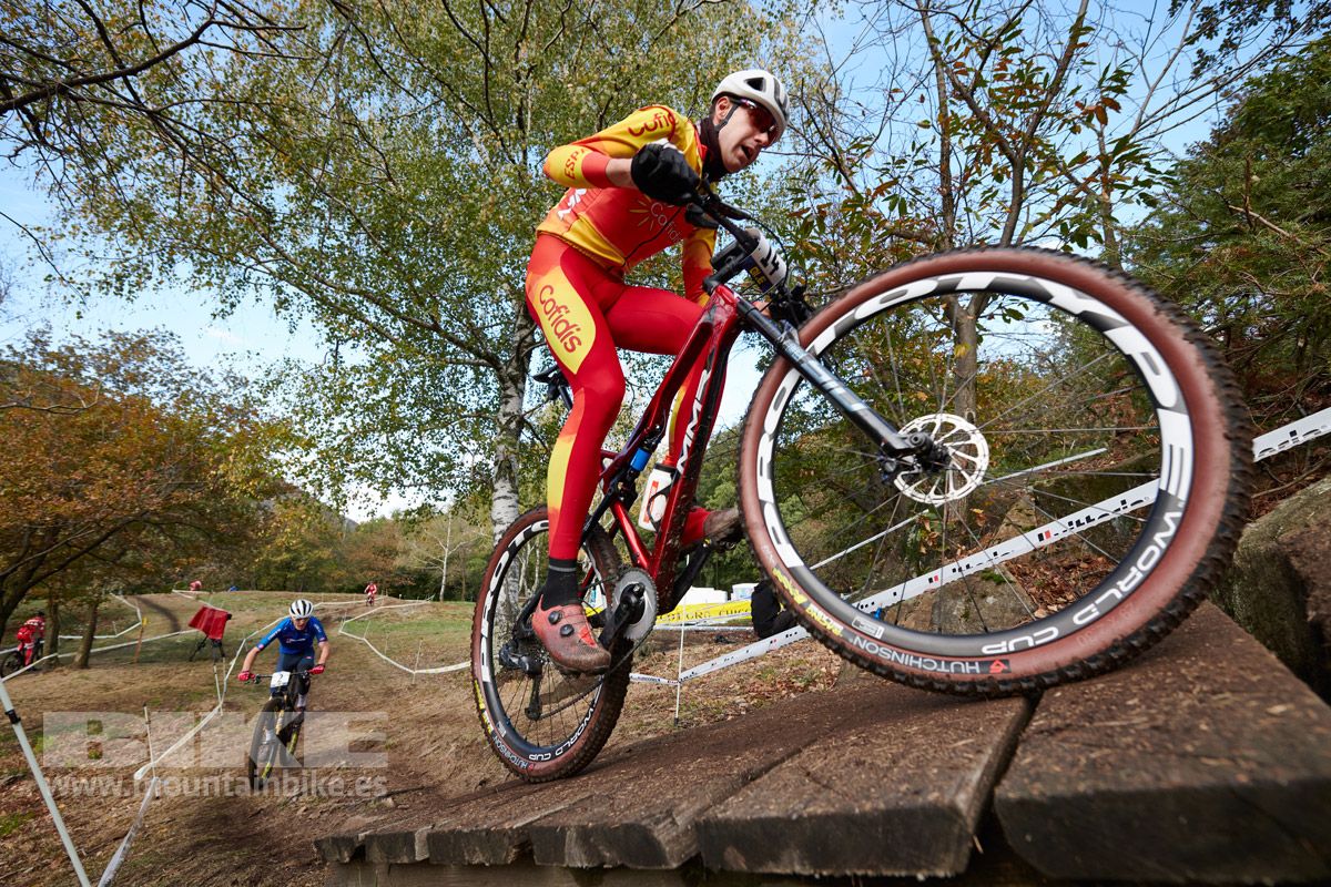 Campeonato de Europa Monte tamaro 2020. Entrenamientos y XC Eliminator. Fotos @frabanvisuals (31)