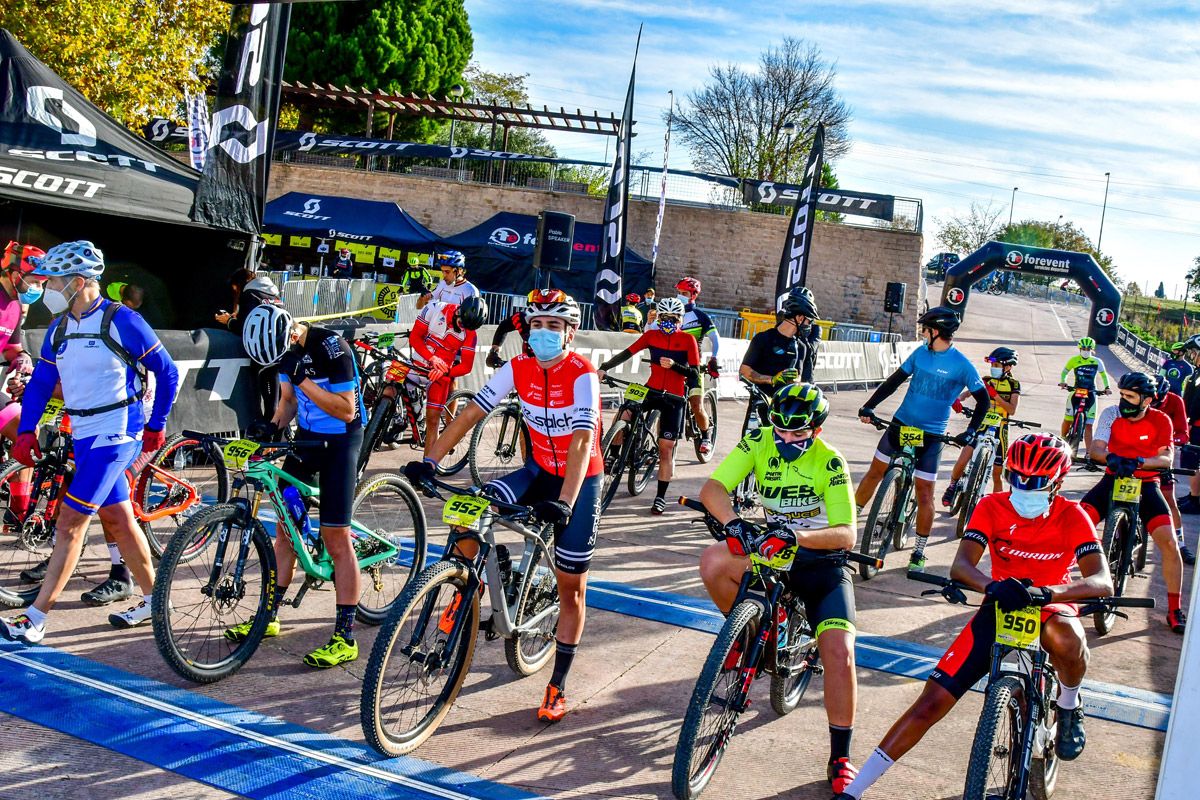 Así fue la Ruta de las Encinas. Salida