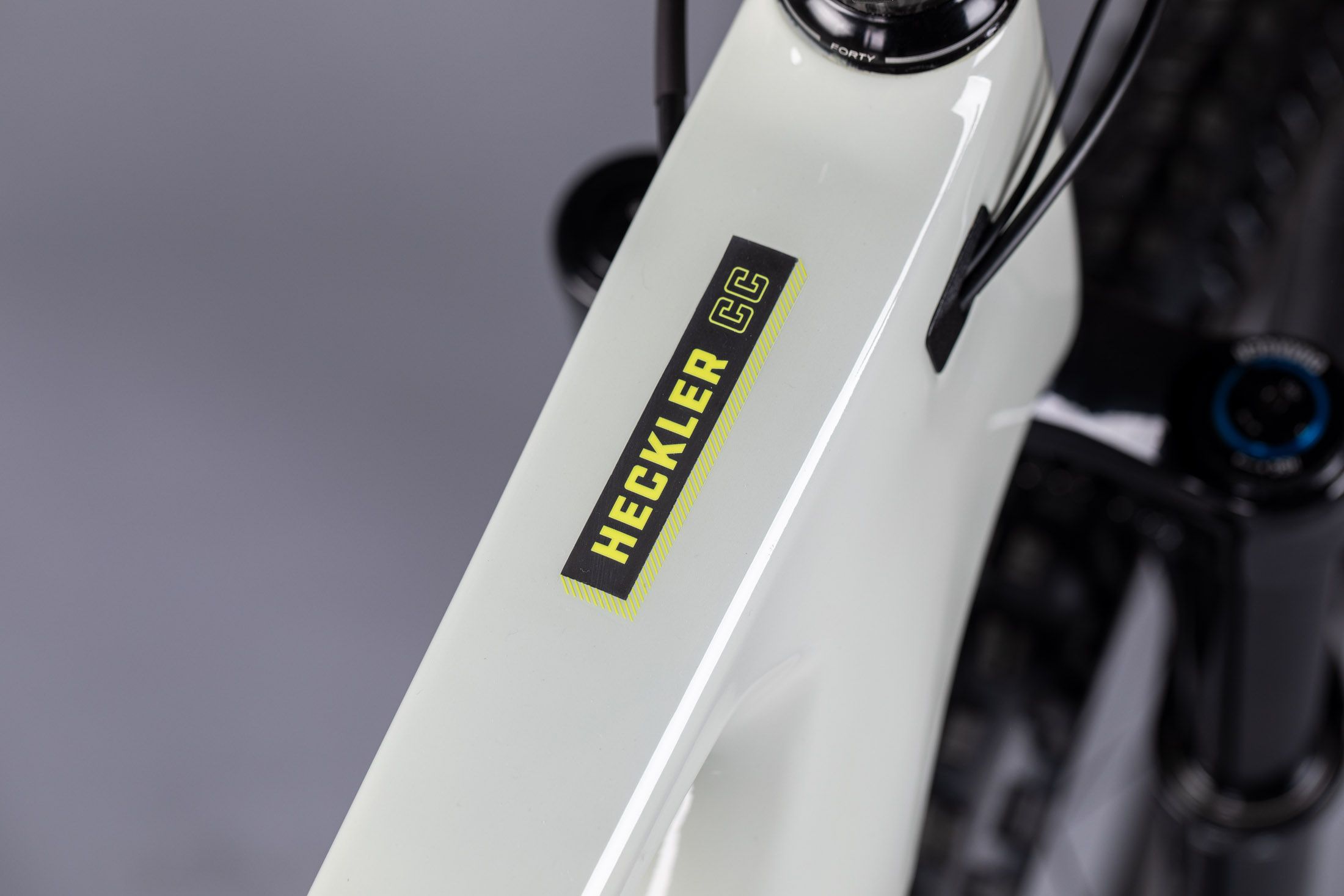 Santa Cruz Heckler Lite MX 2021 1