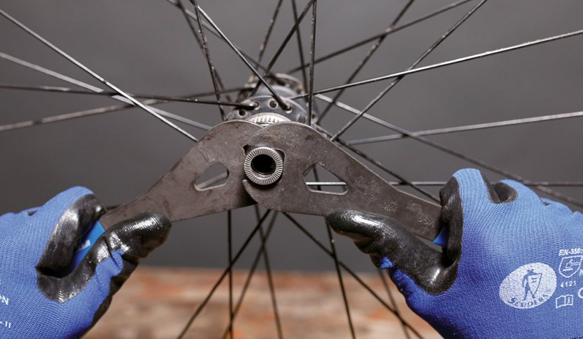 Ejes de rueda Shimano. El truco para el mejor ajuste