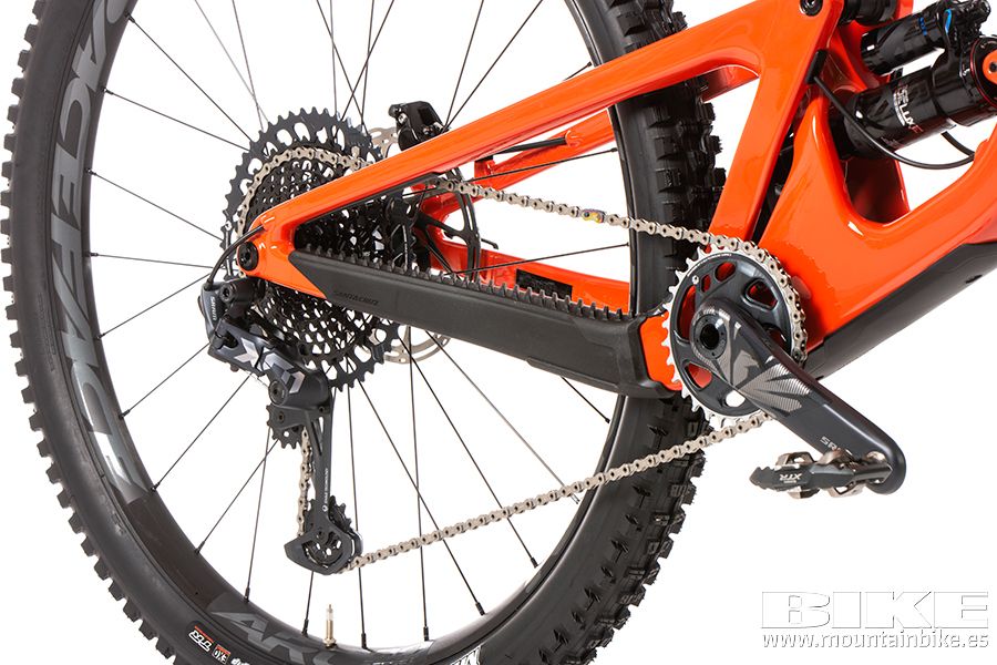 Estudio Santa Cruz Hightower (17)