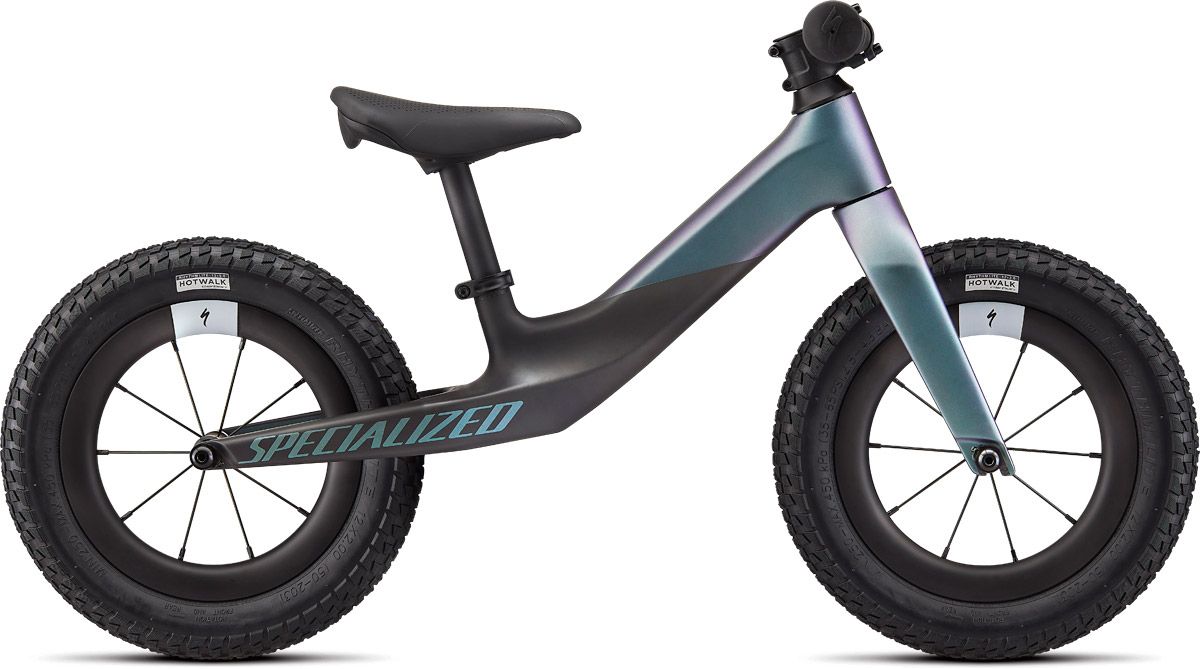 Hotwalk Carbon. El pepino de Specialized para niños (7)
