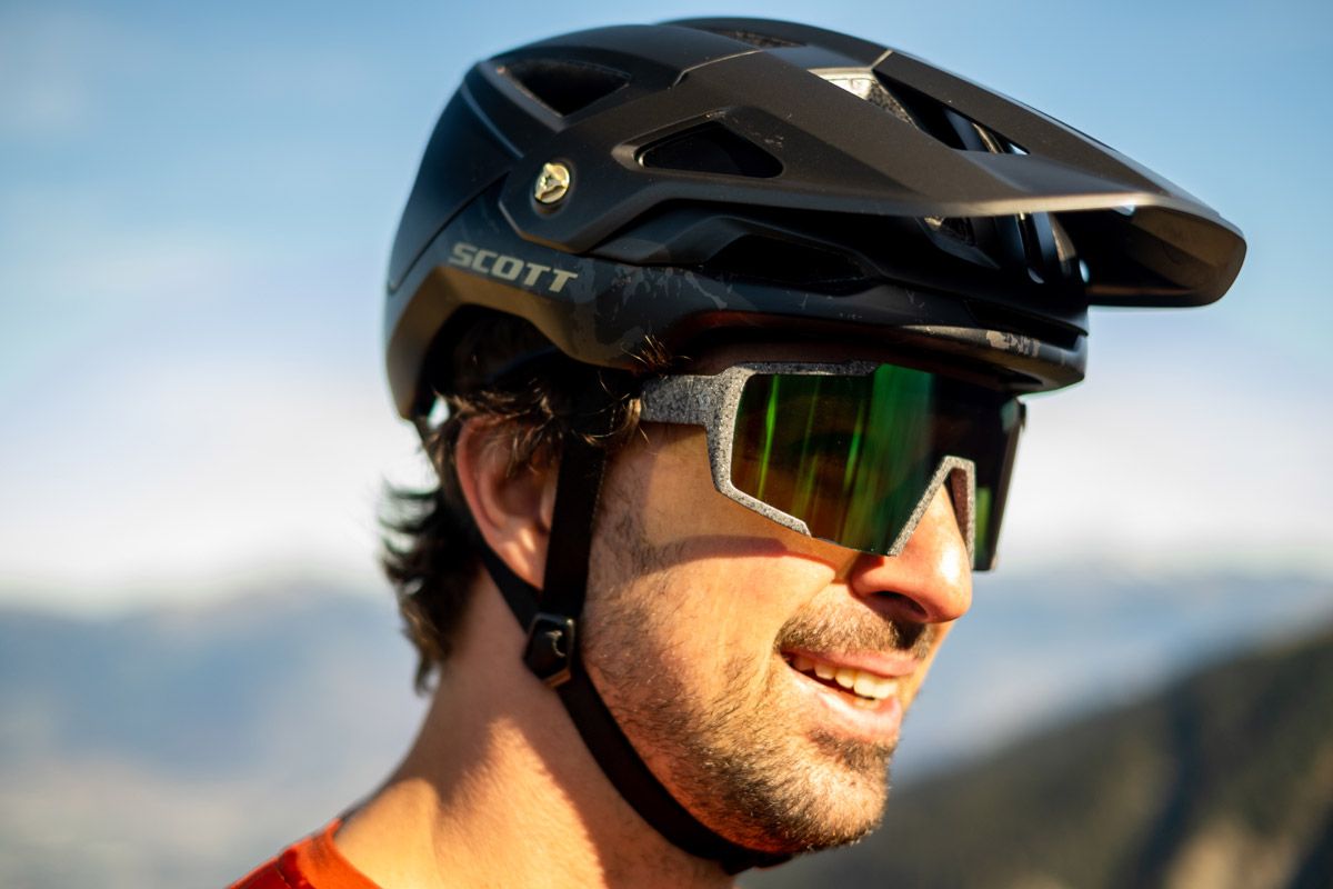 Scott presenta el nuevo casco Stego Plus (3)