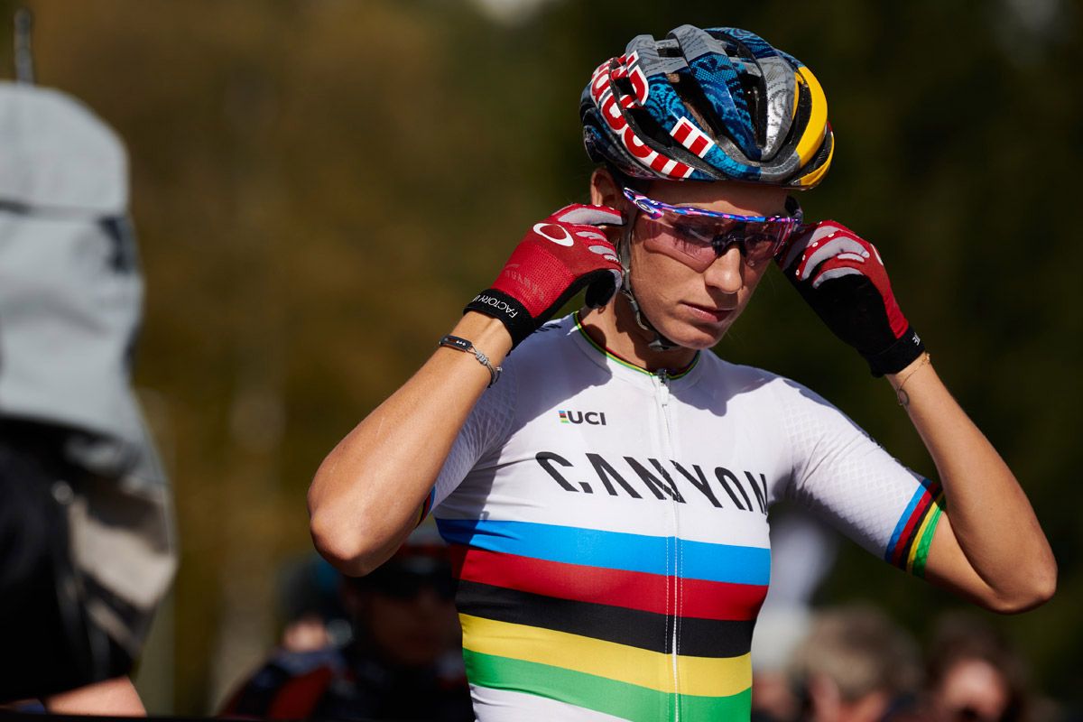 Es oficial. Pauline Ferrand Prevot deja Canyon destalle