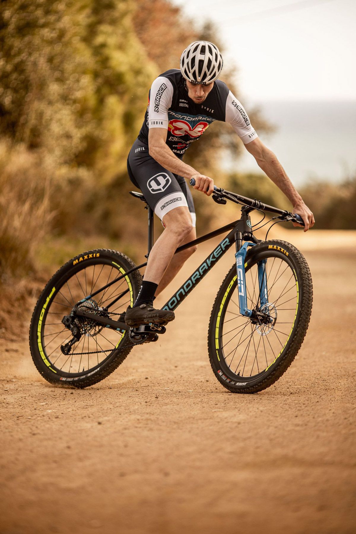 Jofre Cullell ficha por Primaflor Mondraker XSauce detalle 3 Jofre Cullell ficha por Primaflor Mondraker XSauce detalle 3