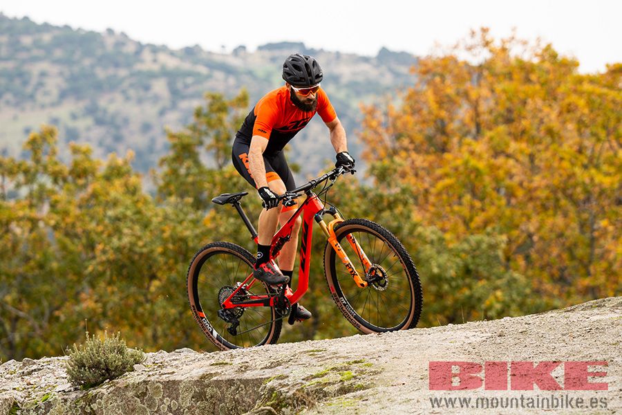 Acción KTM Scarp (7)