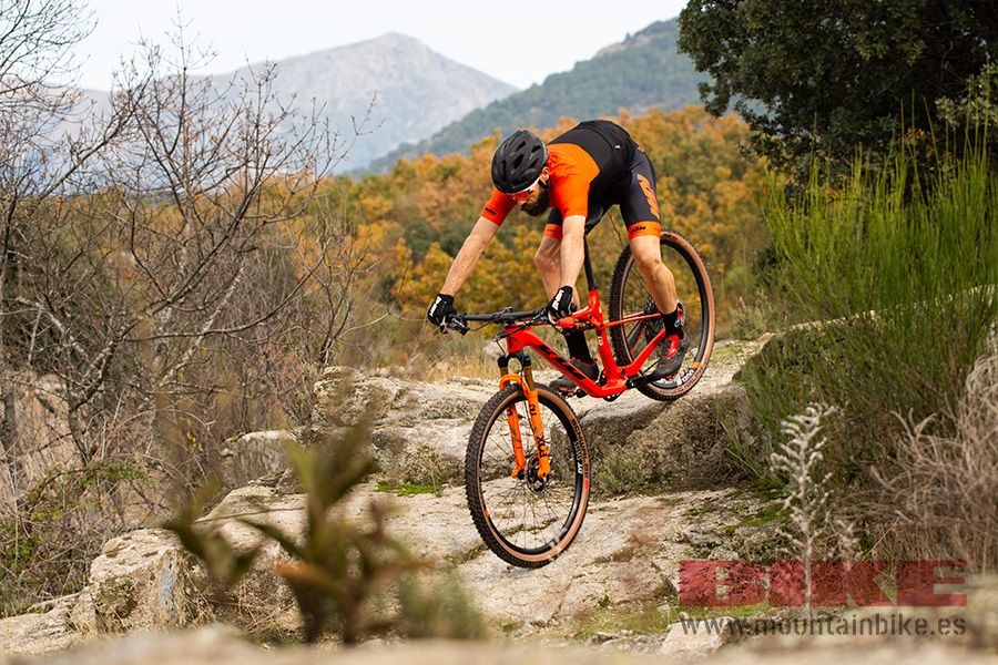 Acción KTM Scarp (8)